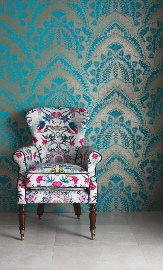 Tapete Azari von Osborne & Little in Turquoise und Gold mit orientalischem Animal-Print aus Non-Woven - Bild 1