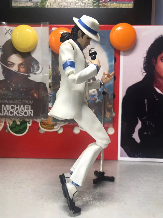 Bandai Michael Jackson Smooth Criminal Moonwalk Actionfigur, Kunststoff - Bild 3