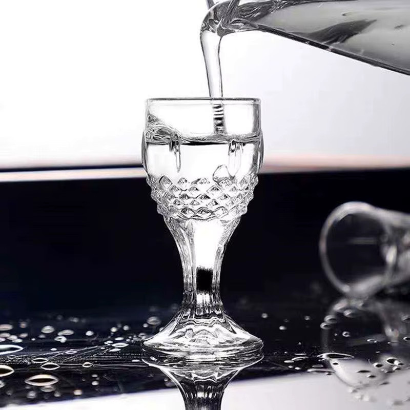 Transparentes Geister Shot Glass aus Glas mit 10 ml Fassungsvermögen - Bild 3