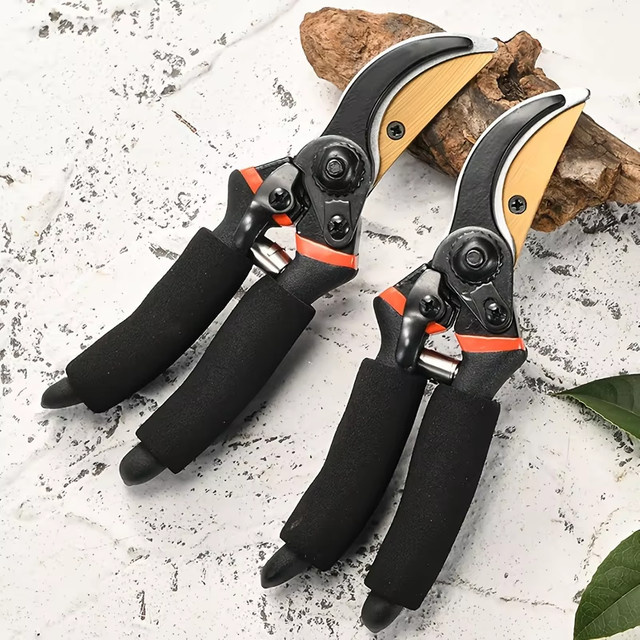 PMMJ Professionelle Multifunktionale Gartenschere in Schwarz zum Trimmen von Pflanzen, Sträuchern und Ästen für den Gartenbau - Bild 1
