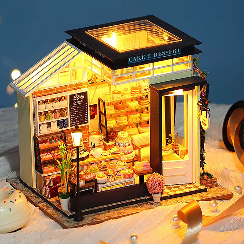 zuuton Kuchenladen Puppenhaus Mini DIY Bausatz-Modell mit LED-Beleuchtung - Bild 2