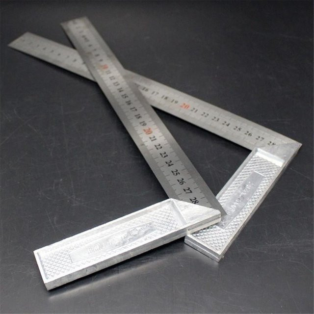 Quadratisches Lineal aus Aluminium in Silber mit Edelstahlskala und rechtem Messwinkel, 250/300 mm - Bild 1