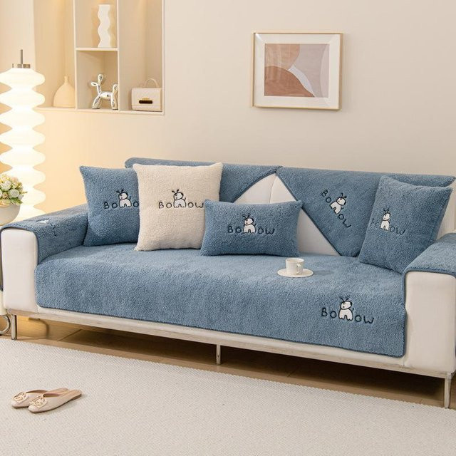 Super Six Sofa Kissen Winter aus Lamm Plüsch mit Cartoon Stickerei, rutschfest und waschbar, B/B: 70 x 70 cm - Bild 1