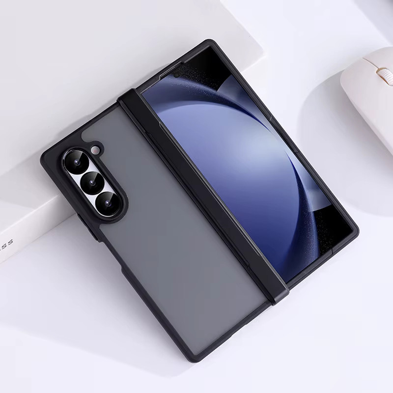 Stoßfeste Samsung Galaxy Z Fold 7 6 5 4 Schutzhülle mit transparentem Scharnier in Schwarz und Transparent, matt und hautfreundlich - Bild 1