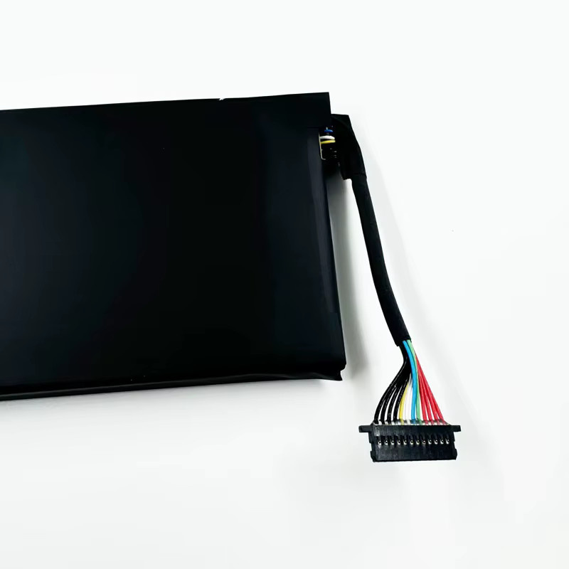 Lenovo Ersatzbatterie mit 81Wh Kapazität für Legion Go 8APU1 Handheld Gaming PC in Schwarz - Bild 2