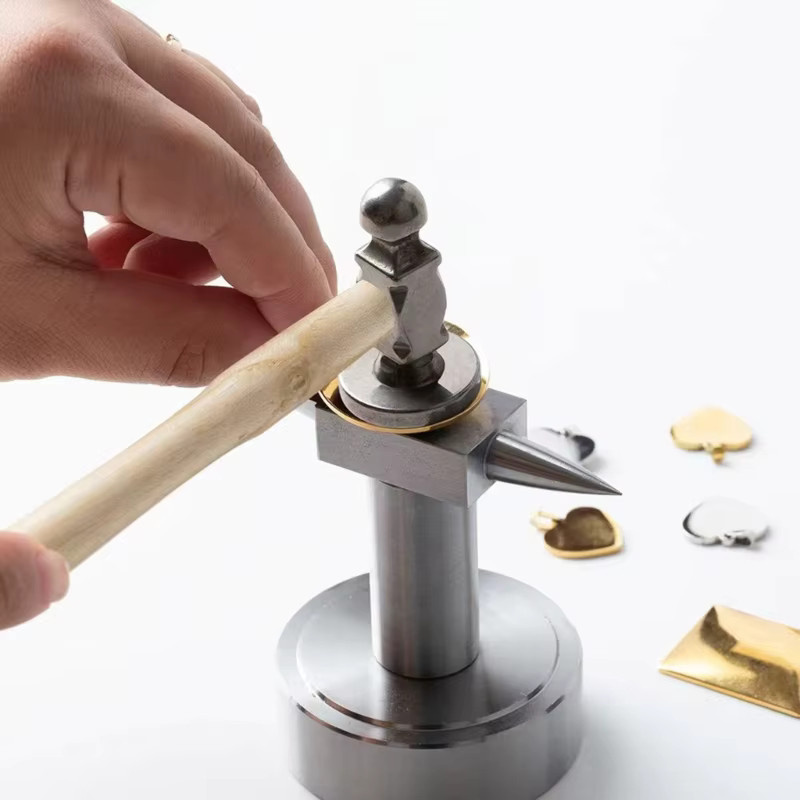Schmuckherstellung Hammer mit rundem und flachem Gesicht in Silber und Holzgriff für DIY Bastelarbeiten - Bild 3