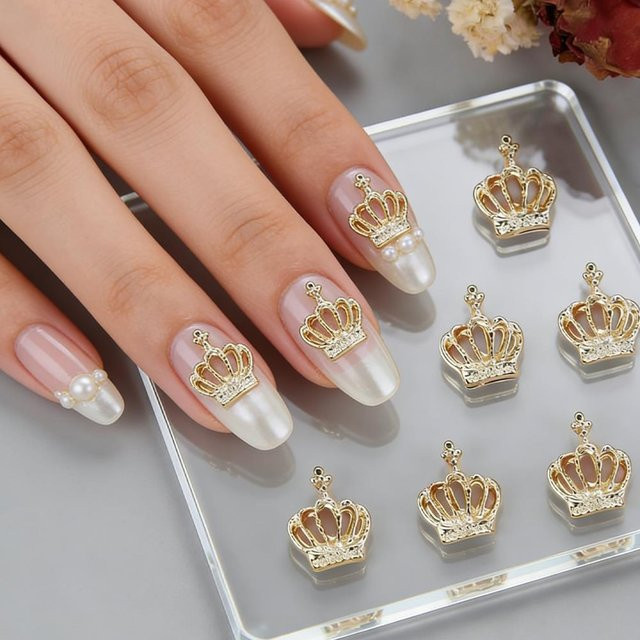 MAFANAILS Nagelcharms 3D Gold Hohlkrone, 50 Stück, Metallic, Unisex - Bild 1