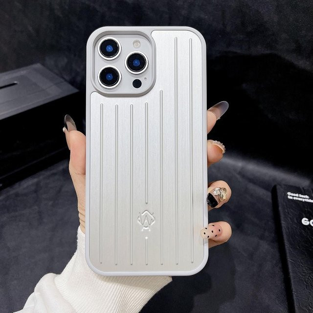 YYDS123 Luxus Business Handyhülle aus Aluminiumlegierung mit 3D Wellenstreifen für iPhone 17 Pro Max, iPhone 16 Pro, iPhone 16, iPhone 15 und iPhone 14 in Silber - Bild 1