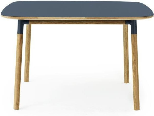 Normann Copenhagen Form Tisch aus Eiche und blauem Linoleum im nordischen Stil - Bild 1