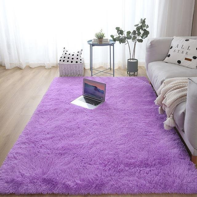Waschbarer und rutschfester Kunstfell-Teppich von Yiran Furniture in Schwarz, Weiß, Grün oder Lila, B/T: 60 x 40 cm - Bild 1