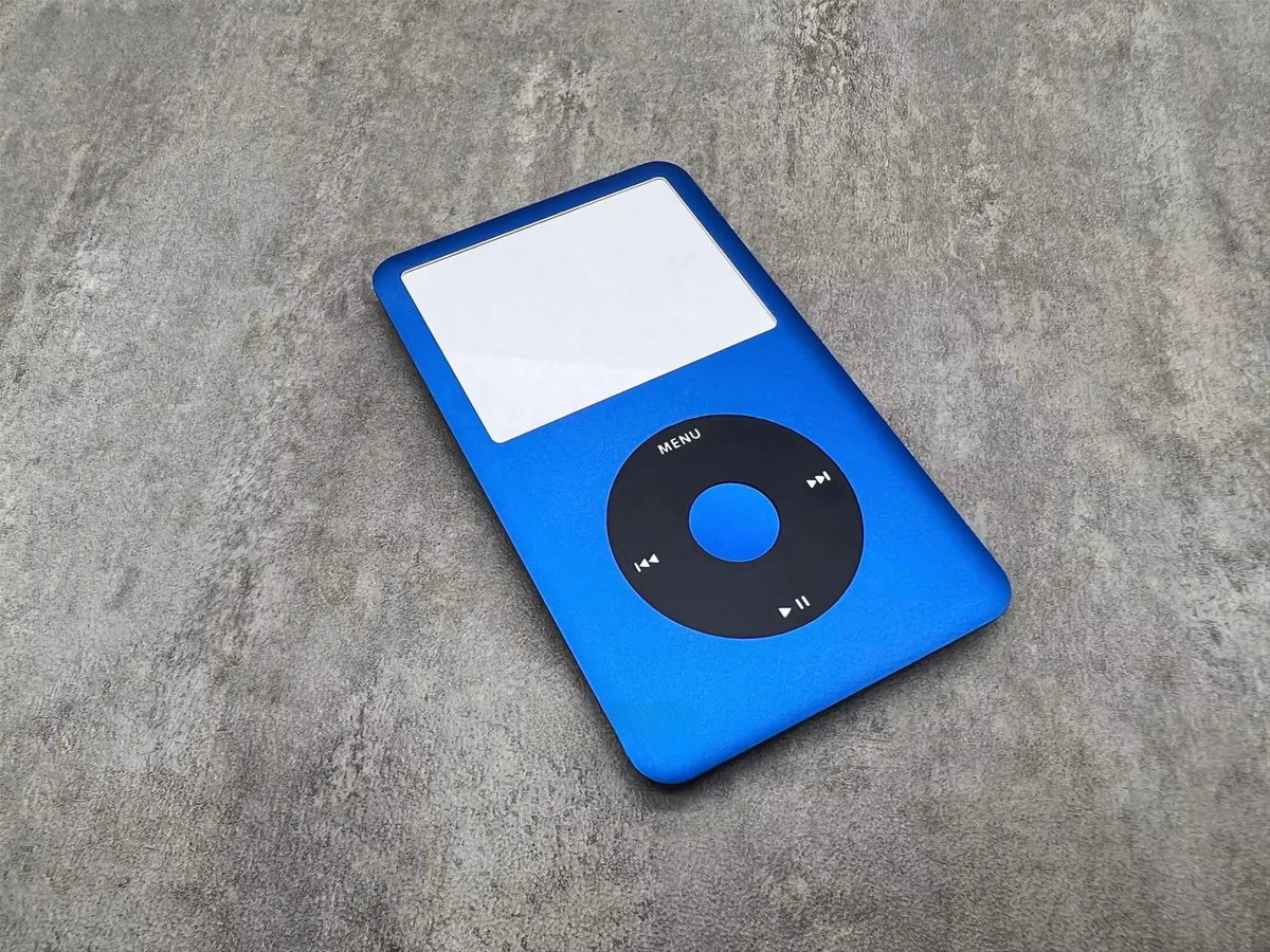 Blaue Frontgehäuseabdeckung für Apple iPod Classic 6. 7. Generation mit schwarzem Clickwheel und blauer Mitteltaste - Bild 1