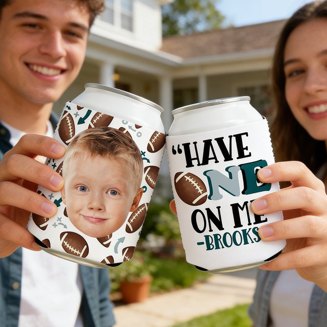 Personalisierte Fußball Becherhalter mit Foto und Text für deine Geburtstagsparty als Geschenk für Fußballliebhaber - Bild 1