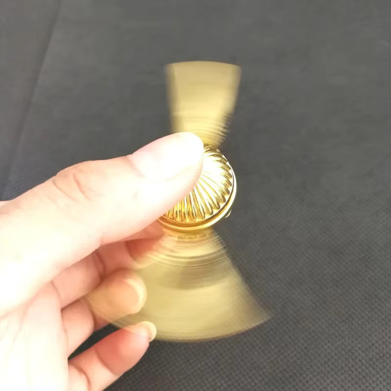 AHHLCLT Goldener Schatz Amor Fidget Spinner, Antistress Hand Rotation, Metall Spielzeug - Bild 3