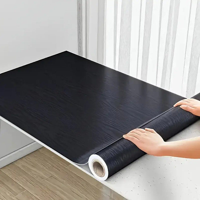 Selbstklebende PVC-Tapete in Holzoptik von ctzsoop, wasserdicht und schwarz-weiß, ideal für Kleiderschränke, Küchenmöbel und Wanddekoration - Bild 1