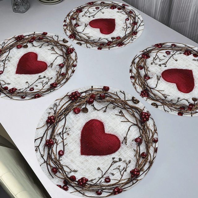 VIKAMA 4-teiliges Tischset in Herzform im amerikanischen Landhausstil mit gewellten Kanten - Bild 1