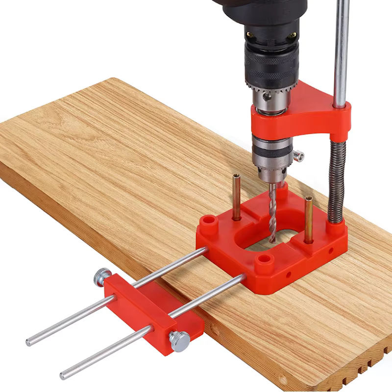 Verstellbarer Bohr-Locator für präzise Positionierung bei der Holzbearbeitung in Schwarz oder Rot - Bild 2