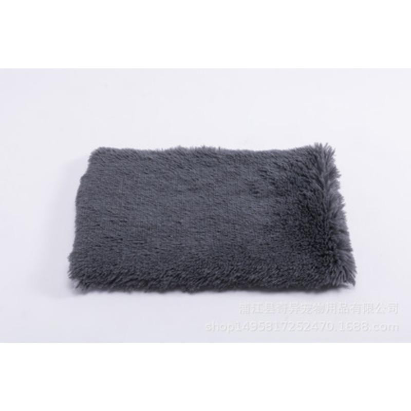 Doppellagige Plüschdecke als Haustierdecke und Hundematte für kleine, mittlere und große Hunde - Bild 2
