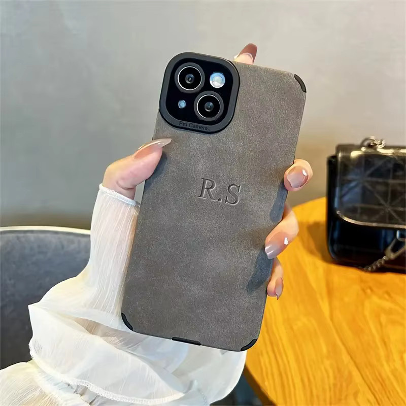 Personalisierte Lammleder-Schutzhülle von YLUOYI für iPhone 16, 15, 14, 13, 12 Pro Max in Schwarz oder Grau - Bild 2