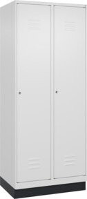 C+P Spind Classic PLUS Garderobenschrank mit Sockel, 2 Abteile, Zylinderschloss, 4 Garderobenhaken, Farbe: Grau, H x B x T: 195 x 80 x 50 cm - Bild 1