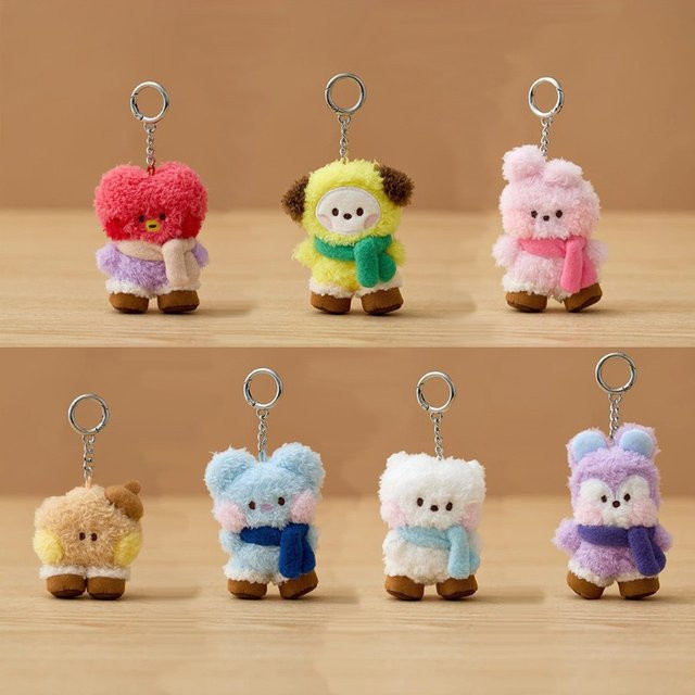 BT21 TATA RJ CHIMMY COOKY SHOOKY MANG KOYA Idol Kawaii Mini Schlüsselanhänger Furball Cartoon Schal-Tragende Puppe Figur, Plüsch / Textil - Bild 1