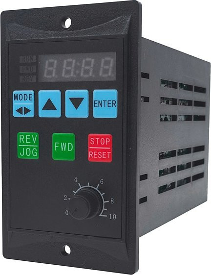 CNMAWAY Frequenzumrichter Elektrischer Wechselrichter mit RS485 und MCU, 1500 W, einphasiger Eingang 220 V, 3-Phasen-Ausgang, Farbe: Schwarz - Bild 1