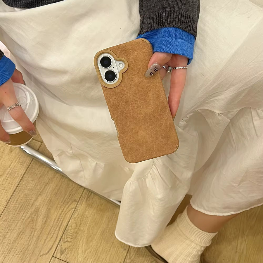 Braune Cortex-Handyhülle aus mattem Leder und weichem Silikon für Apple iPhone (Modelle 11 bis 17 Pro Max) - Bild 3