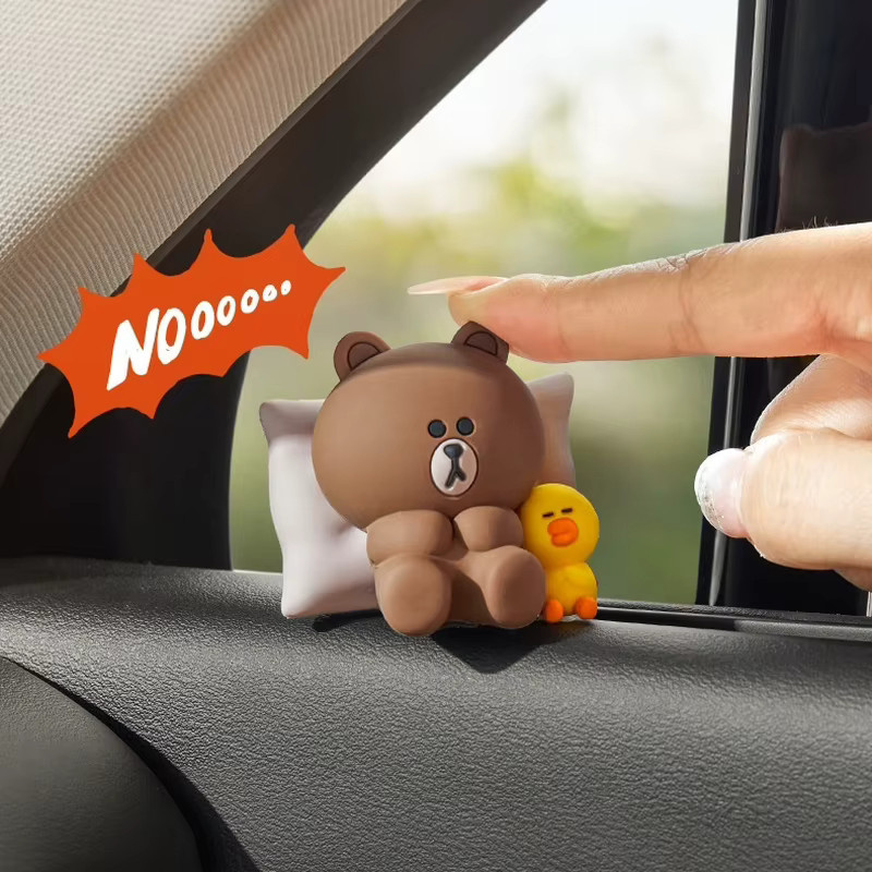 LINE FRIENDS Niedlicher brauner Bär Cartoon-Auto-Innendekor, selbstklebende Sally Duck-Dekoration - Bild 5