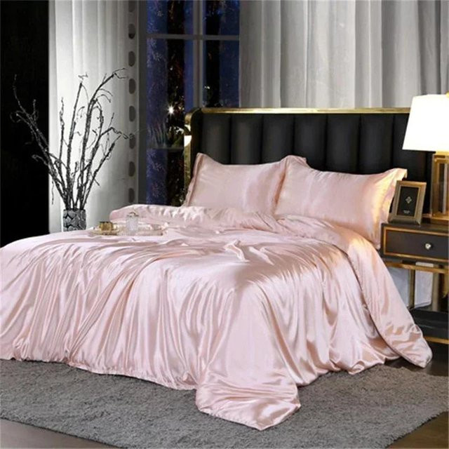 Luxuriöses Bettwäscheset aus Maulbeerseide von A Family Of Home Textiles in Pink, 4-teilig für Single Size, B/T/H: 90 x 190 cm - Bild 1