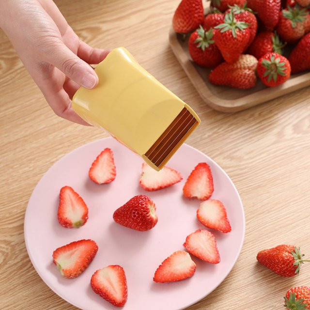 Obst- und Gemüseschneider aus Edelstahl in Gelb - Bild 1
