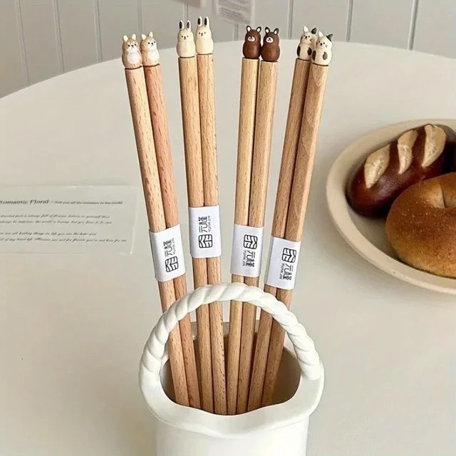 Handgeschnitzte Essstäbchen aus Buchenholz in Form von Shiba-Bär, Kaninchen oder Katze, Farbe Braun, Matt - Bild 1