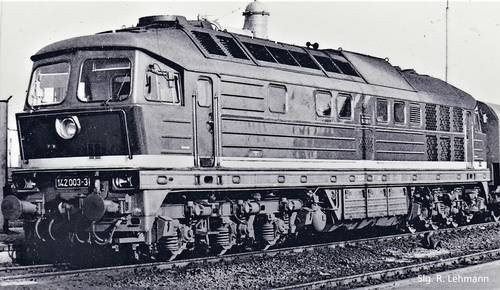Piko Diesellok BR 142 der DR im Maßstab H0 - Bild 1