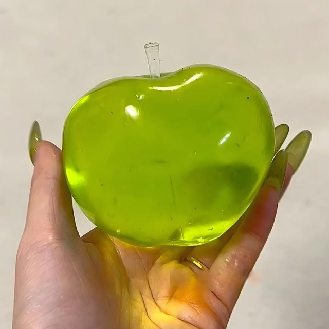 PRELEXT Apfel-Maltose Squishy Spielzeug, Zweifarbig Grün & Rosa, Transparentes Langsam Rückfederndes Fidget Stressabbau Spielzeug - Bild 1