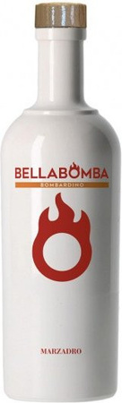 Marzadro Bellabomba Likör, frischer Trentiner Milch Eigelb und Rum, 1 l