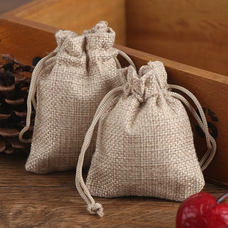 SHISHI Jutebeutel mit Kordelzug in Beige als Geschenk- und Aufbewahrungsbeutel für Schmuck oder Süßigkeiten - Bild 4