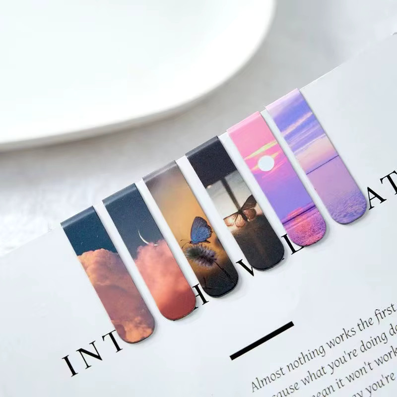 Zaomo Magnetische Lesezeichen Hazy Fantasy Serie in 6 Designs, Kawaii Schreibwaren mit Landschafts- und Wolkenmustern, Multicolour - Bild 4