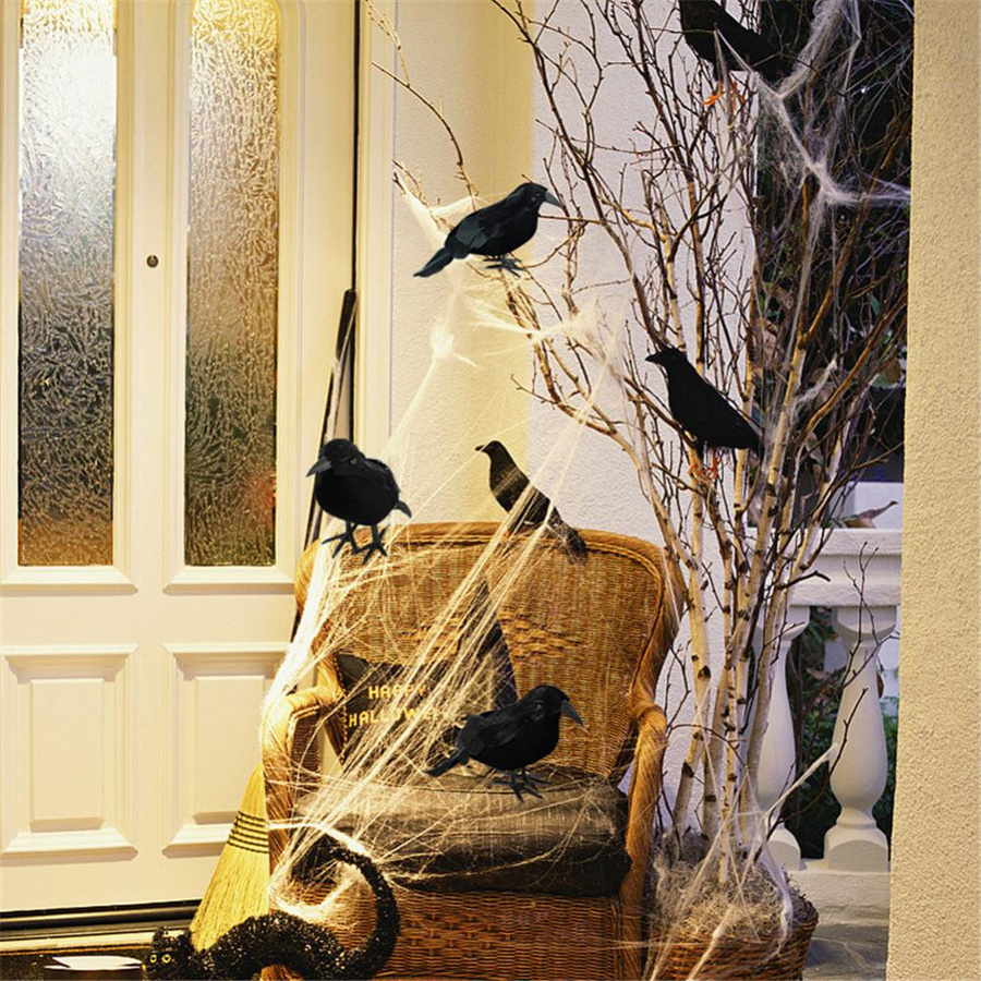 5er Set Künstliche Schwarze Krähen als Halloween Dekoration und Horror Requisiten aus Kunststoff - Bild 4