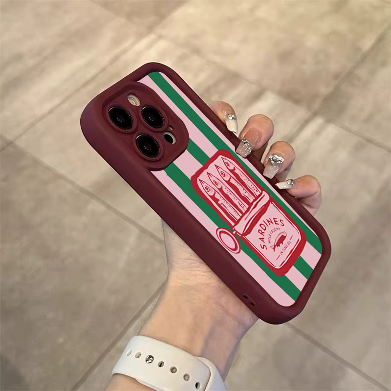 Retro Handyhülle mit lustigem Sardinen-Dosen-Design und Streifen in Rot und Multicolour für iPhone Modelle - Bild 4