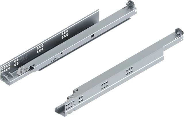 Blum Unterbodenführung Tandem Blumotion plus 560H mit Soft-Close, Farbe: Silber, Länge: 480 mm - Bild 1