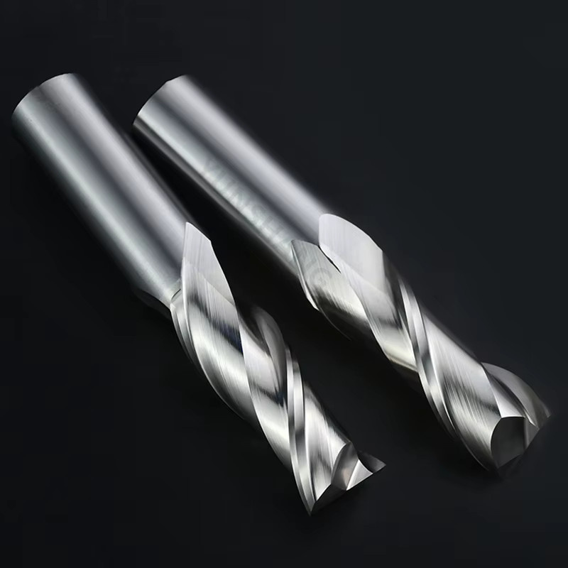 AKTDM HSS-Schaftfräser aus Schnellarbeitsstahl in Silber für CNC-Maschinen zur Bearbeitung von Prozessstahl, Aluminium und Kupfer mit 2, 3 oder 4 Flöten - Bild 2