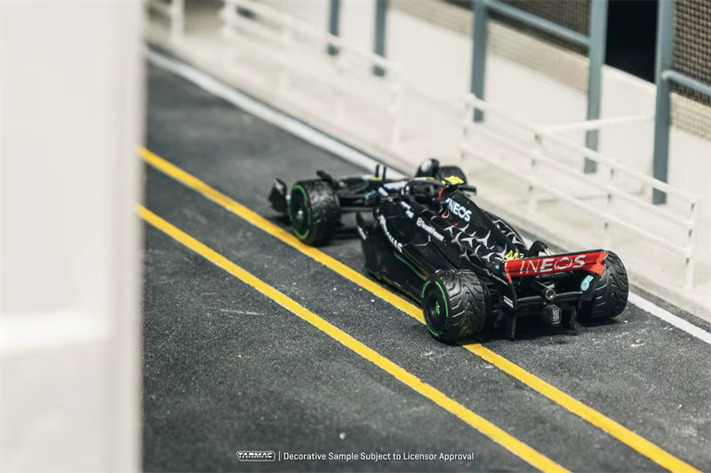 Tarmac Works W14 E Performance / MCL60 Modellauto, 1:64, Metall, Schwarz - Bild 2