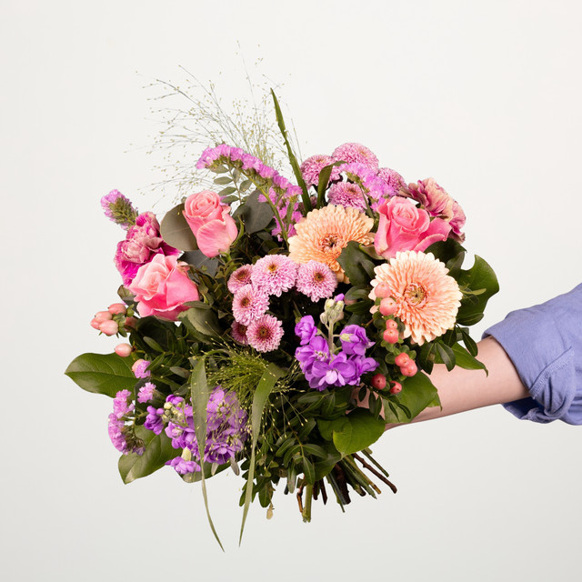 BLUME2000 Gerbera Bouquet multicolor lightpink purple zum Geburtstag - Bild 1