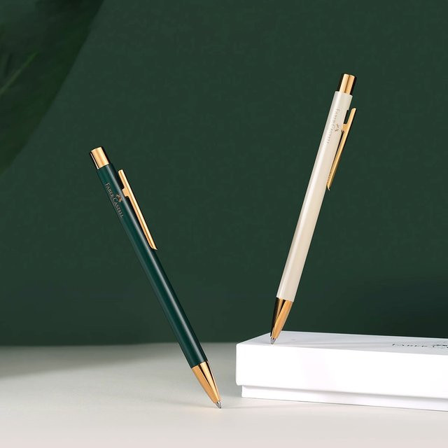 Faber-Castell Neo Slim Kugelschreiber Weiß/Regenwaldgrün mit 0,7 mm Mine - Bild 1