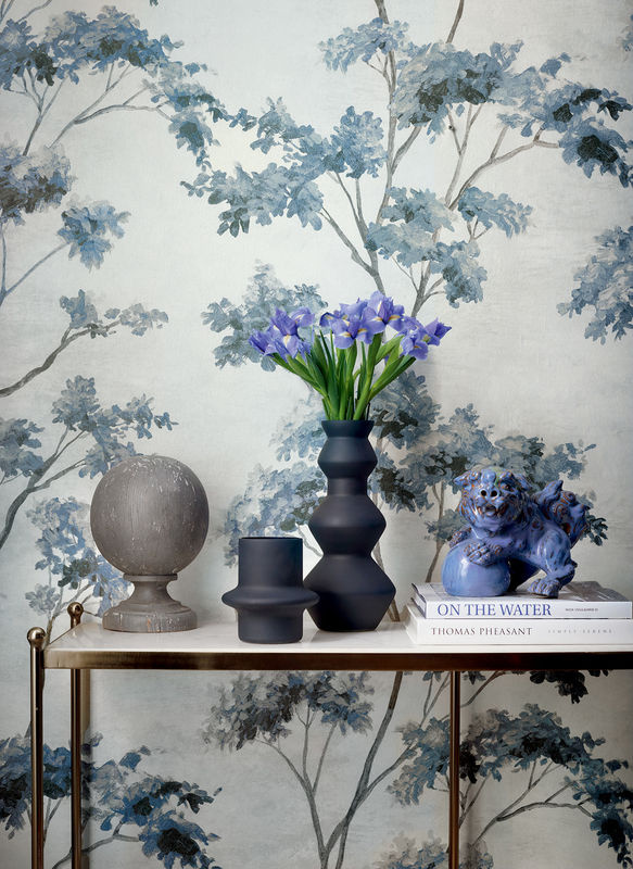 Anna French Tapete Dalton Botanisches Floral Design in Blau und Weiß auf Perlmutt Vlies Tapete - Bild 4