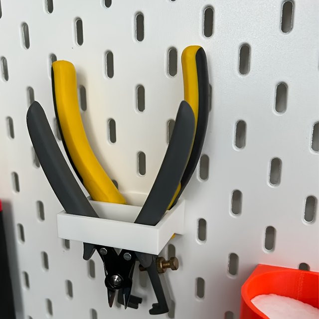 Werkzeug-Halterung aus Kunststoff für Zangen und Scheren in Weiß, passend für IKEA Skadis Lochplatten - Bild 1