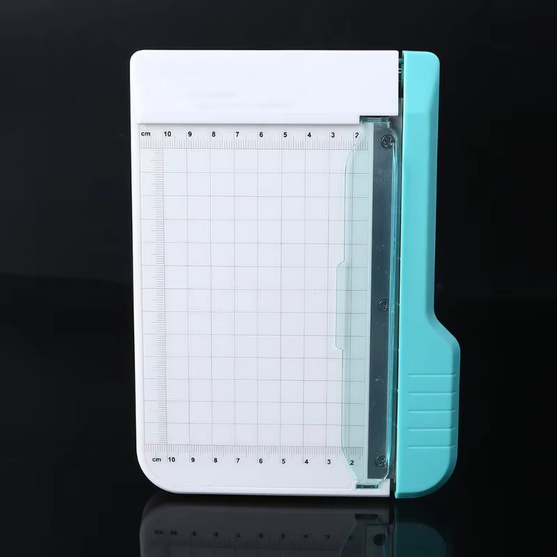 Guillotine-Papierschneider in Weiß für Fotopapier, Karton und Klebeband aus Kunststoff - Bild 3