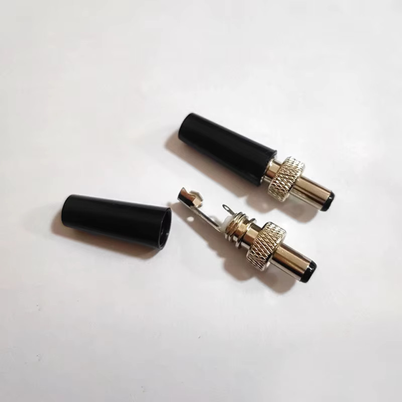 JCD DC-Stromstecker Set, Männliche Lade-Lötstecker Adapter in Schwarz, verschiedene Größen: 2,5x0,7mm, 3,5x1,35mm, 5,5x2,1mm und 5,5x2,5mm - Bild 2