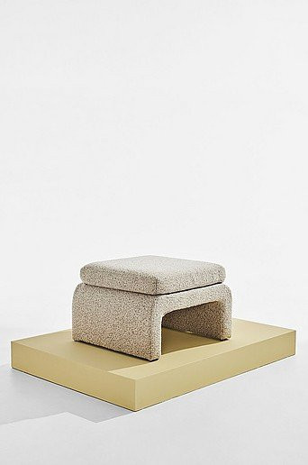Mika Sitzpouf Bouclé in Beige mit Holzgestell B/T/H: 68 x 45 x 45 cm - Bild 1