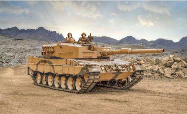 Italeri Leopard 2A4, Modellfahrzeug, 1:35 - Bild 1