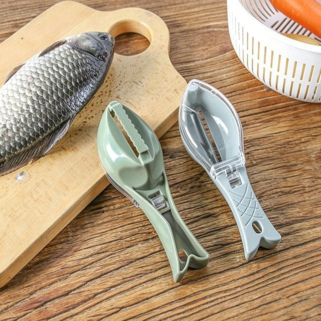 WIKHOSTAR Fischschuppen-Schaber und Fischhautbürste mit Abdeckung in Grün zum schnellen Entfernen von Fischschuppen und zur Reinigung von Meeresfrüchten - Bild 1