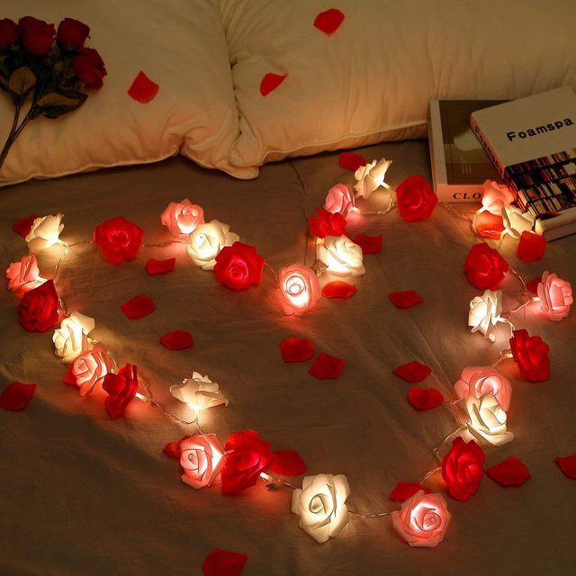 LED Rosen Lichterkette mit 10 LEDs in Warmweiß, 1,5 m Länge für Hochzeiten, Valentinstag und Party-Dekoration, Farbe: Weiß - Bild 1